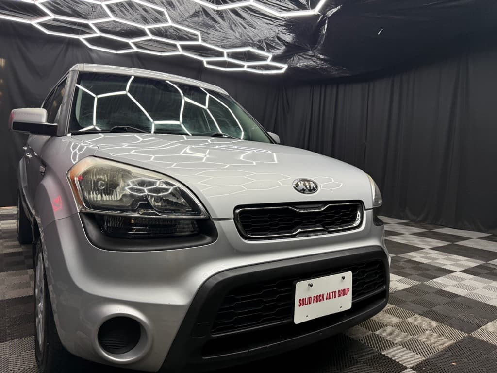 Photo 1 of 2013 Kia Soul HATCHBACK