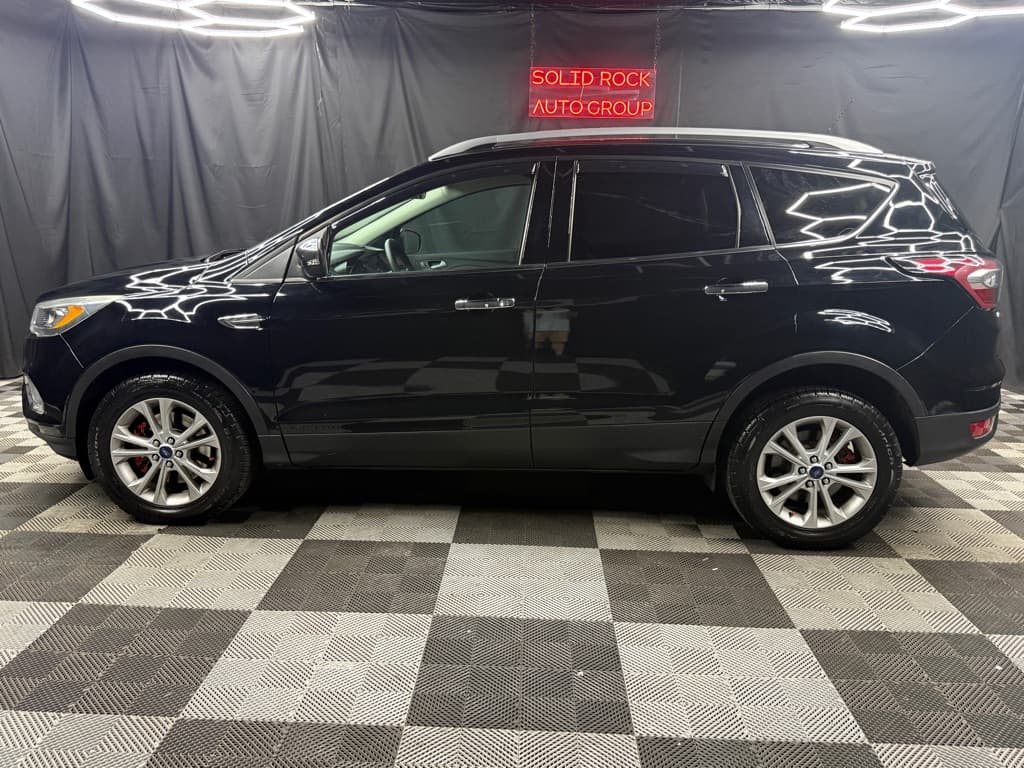Photo 5 of 2017 Ford Escape SE