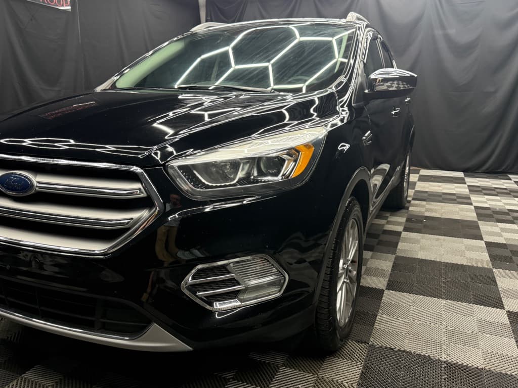 Photo 3 of 2017 Ford Escape SE