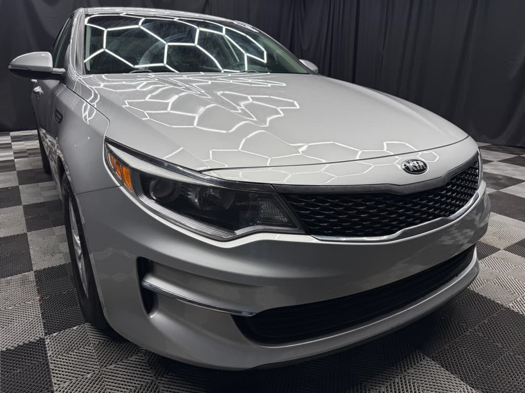 Photo 1 of 2018 Kia Optima LX