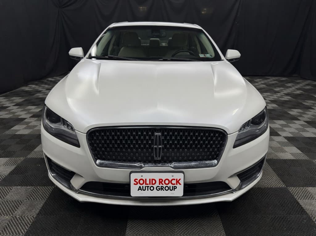 Photo 2 of 2019 Lincoln MKZ Reserve I