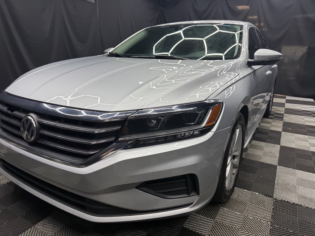 Photo 3 of 2020 Volkswagen Passat SE