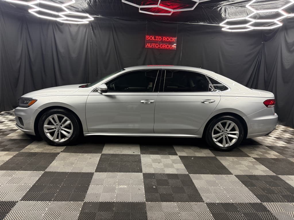 Photo 5 of 2020 Volkswagen Passat SE