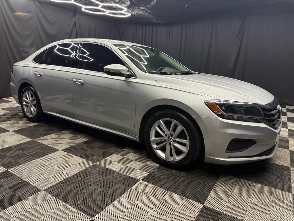 Photo 4 of 2020 Volkswagen Passat SE