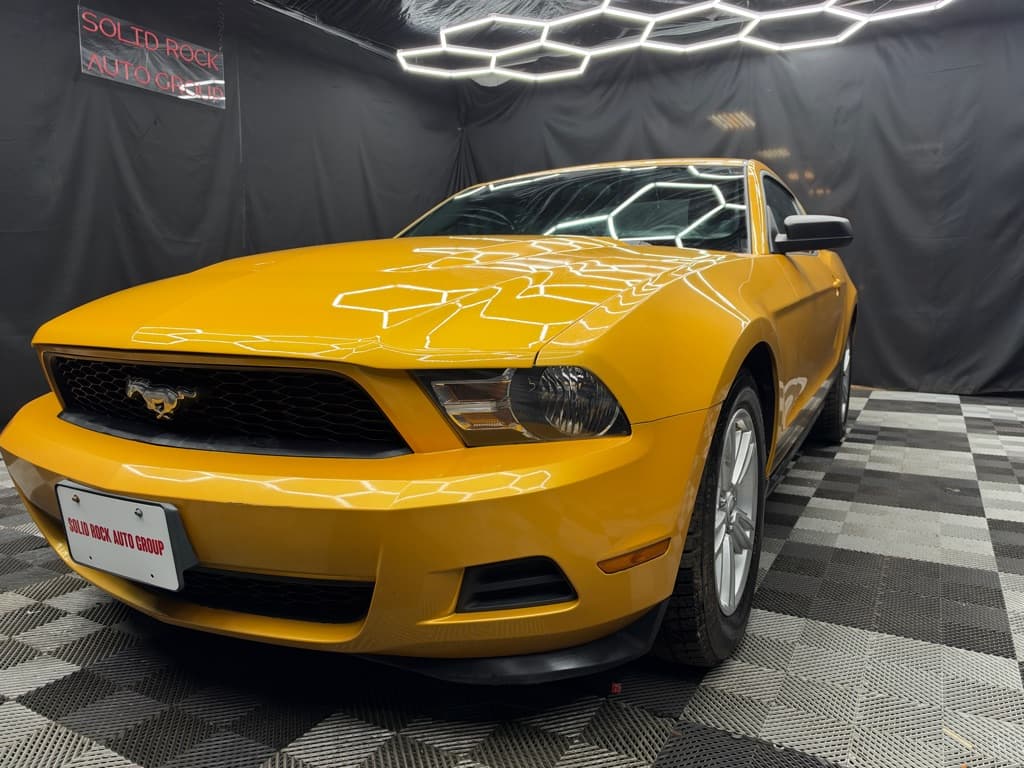 Photo 3 of 2012 Ford Mustang