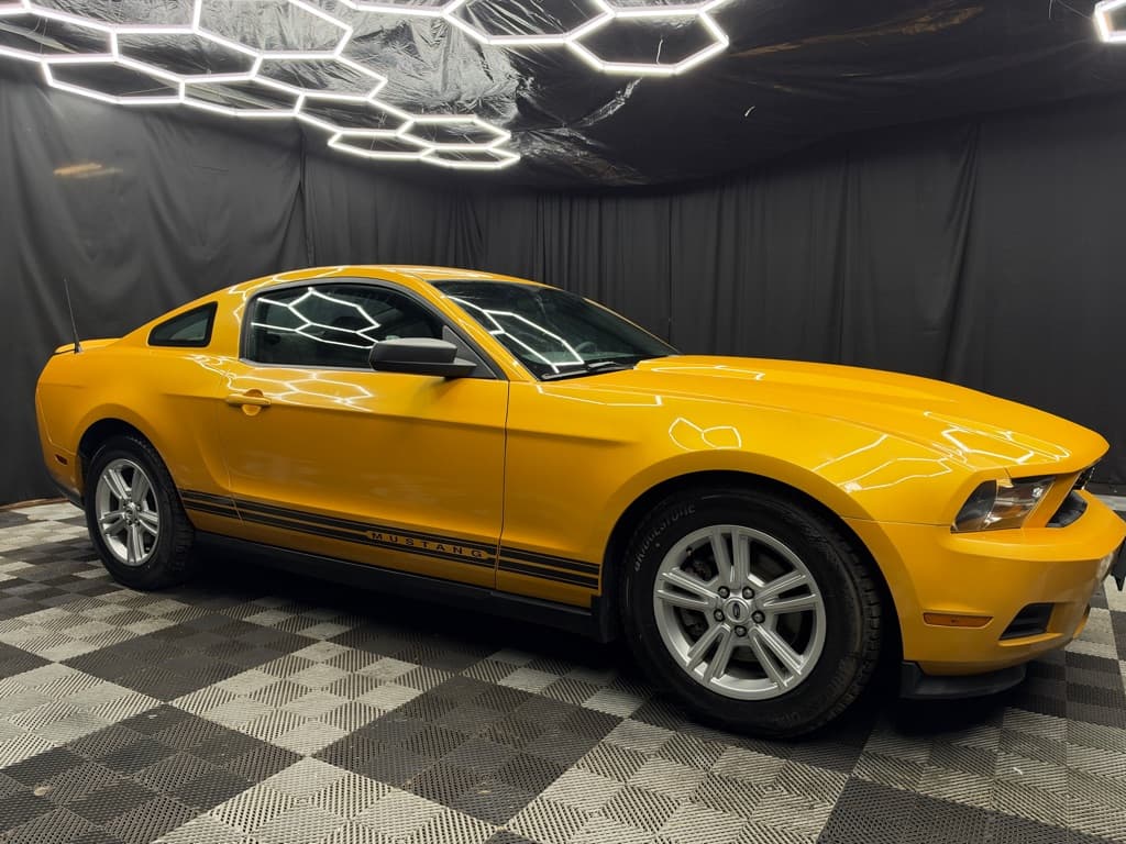 Photo 4 of 2012 Ford Mustang